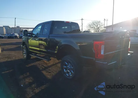2018 Ford F-250 Lariat from USA, damaged, VIN 1FT7X2B63JEC51297